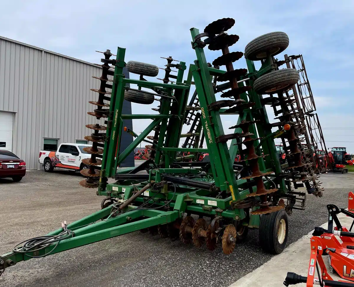 Gallery image 1 for 2016 Great Plains 3000TT Vertical Tillage