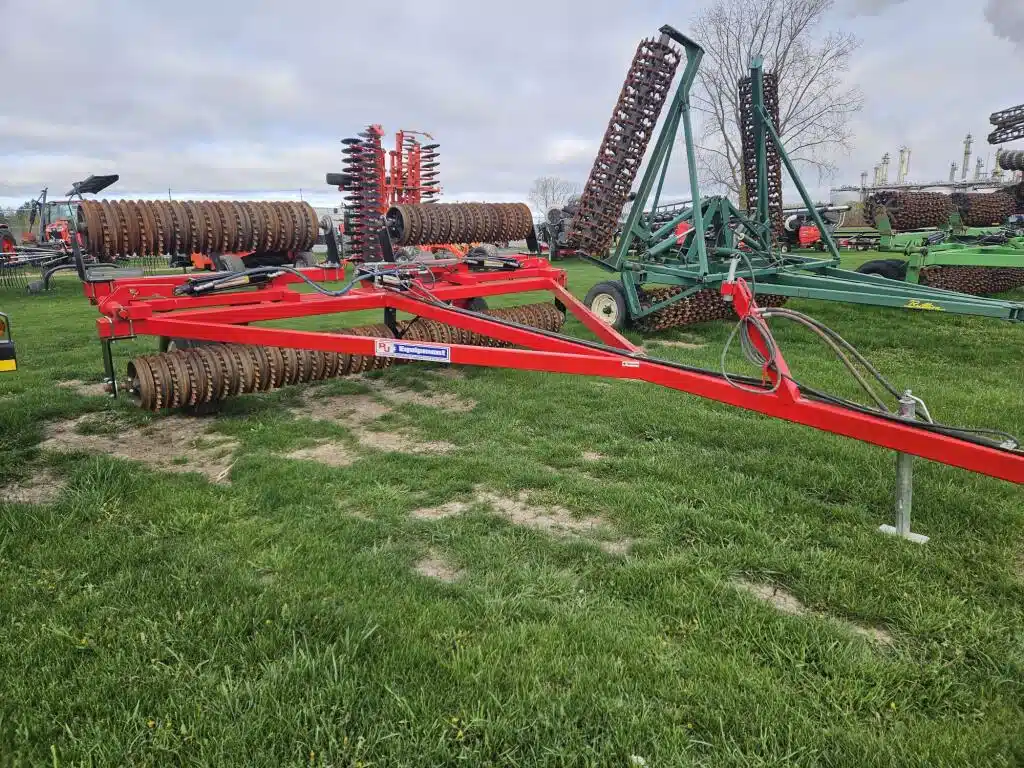 Gallery image 2 for Used 2021 RJ Equipment RJF1522 Packer