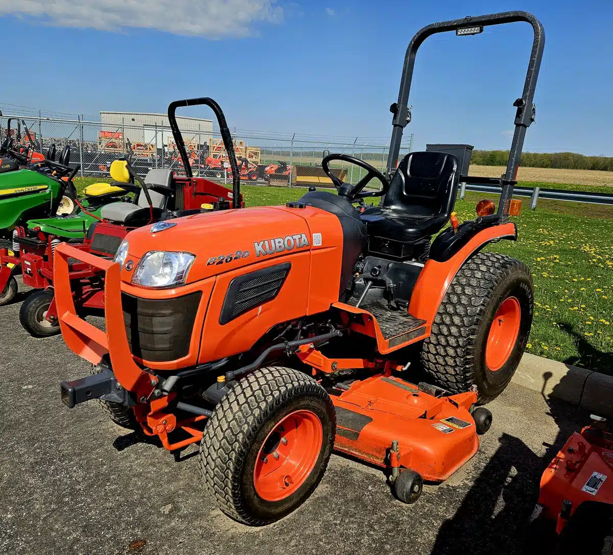 Gallery image 1 for Used 2015 Kubota B2620HSD Tractor