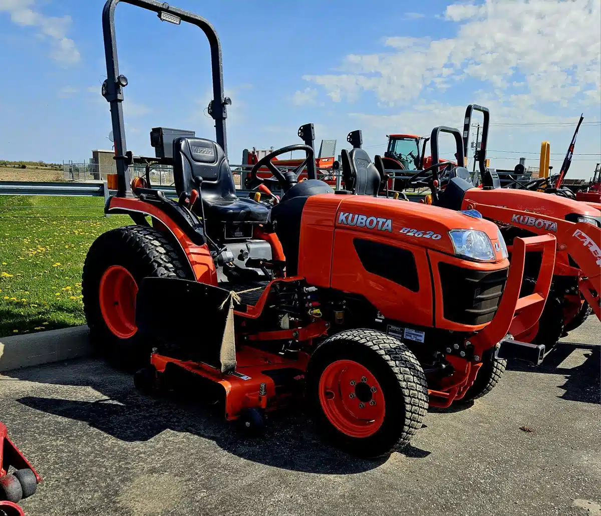 Gallery image 2 for Used 2015 Kubota B2620HSD Tractor