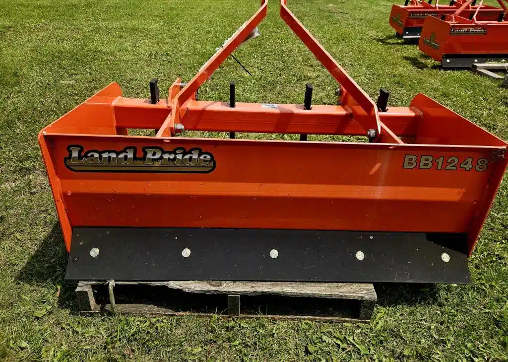 Gallery image 1 for Used Kubota BB1248 Box Scraper