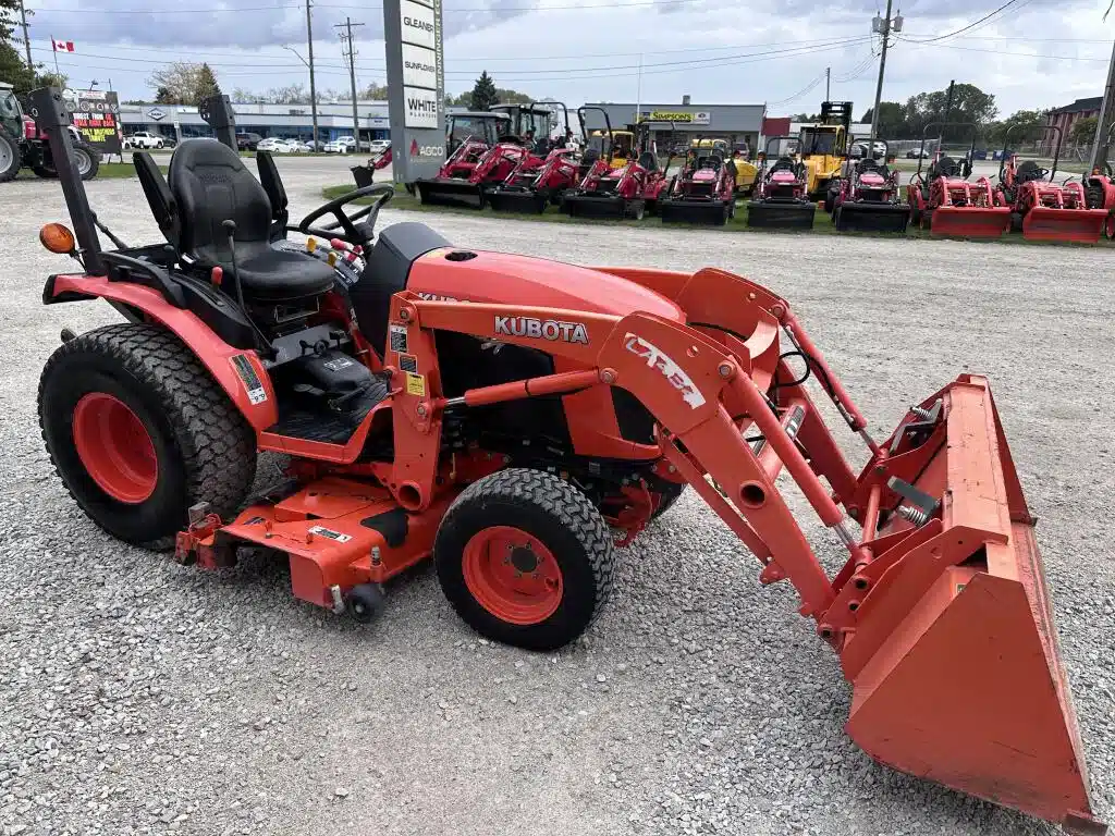 Gallery image 2 for Used 2015 Kubota B2301 Tractor