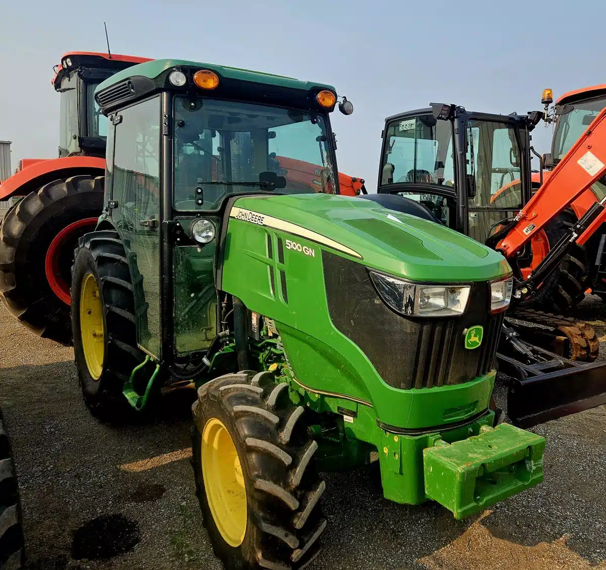 Gallery image 2 for Used 2017 John Deere 5100GN Tractor