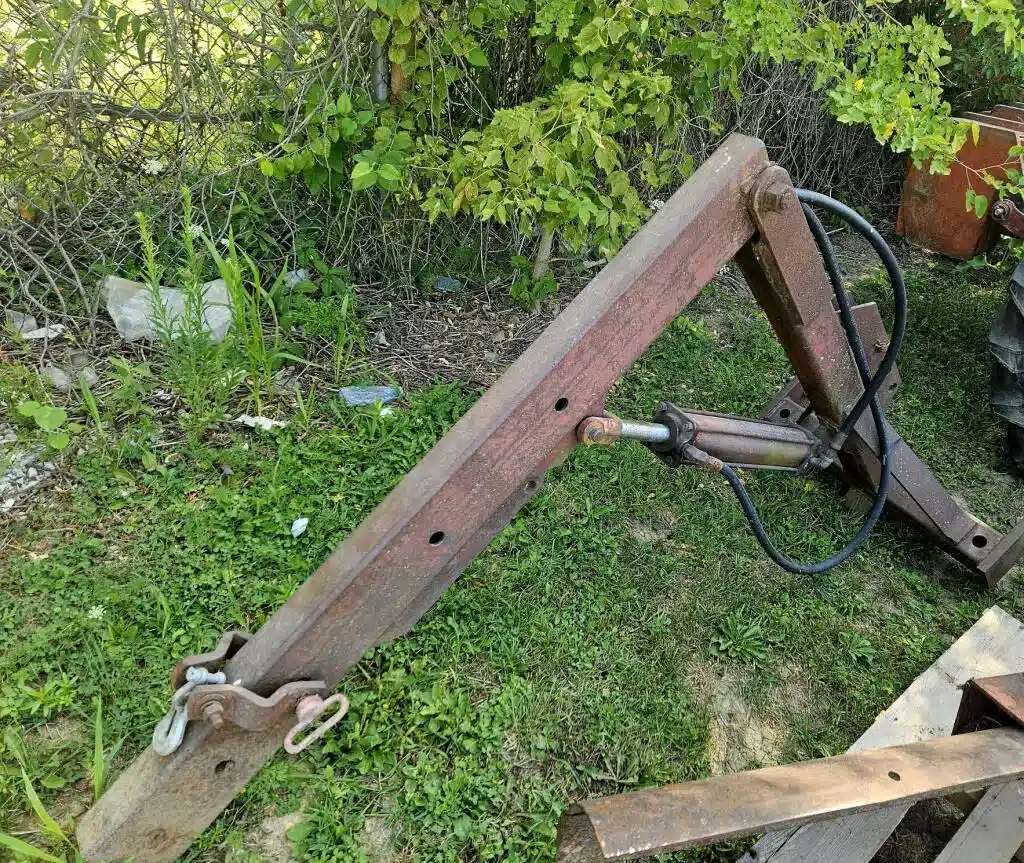 Gallery image 1 for Used Home Built 3 pt lift arm Miscellaneous