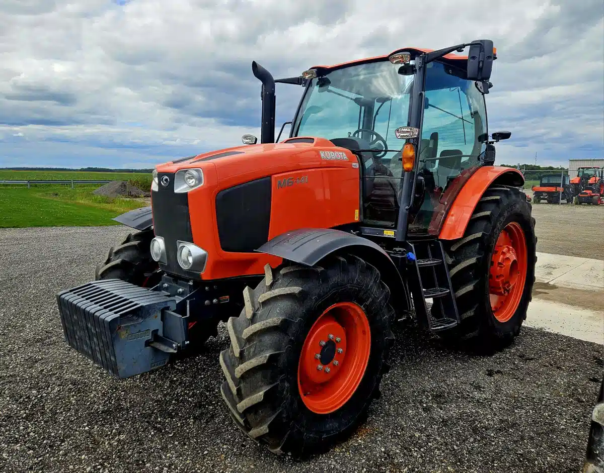 Gallery image 2 for Used 2018 Kubota M6-141 Tractor