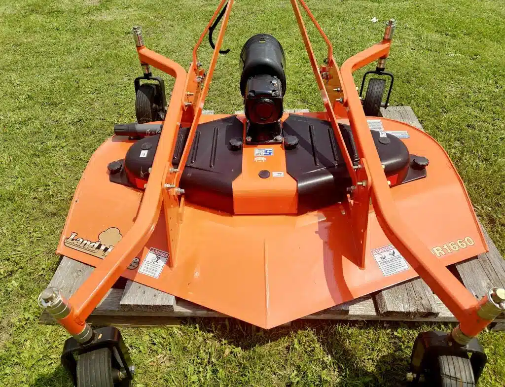 Gallery image 2 for Kubota FDR1660 Mower - Finishing