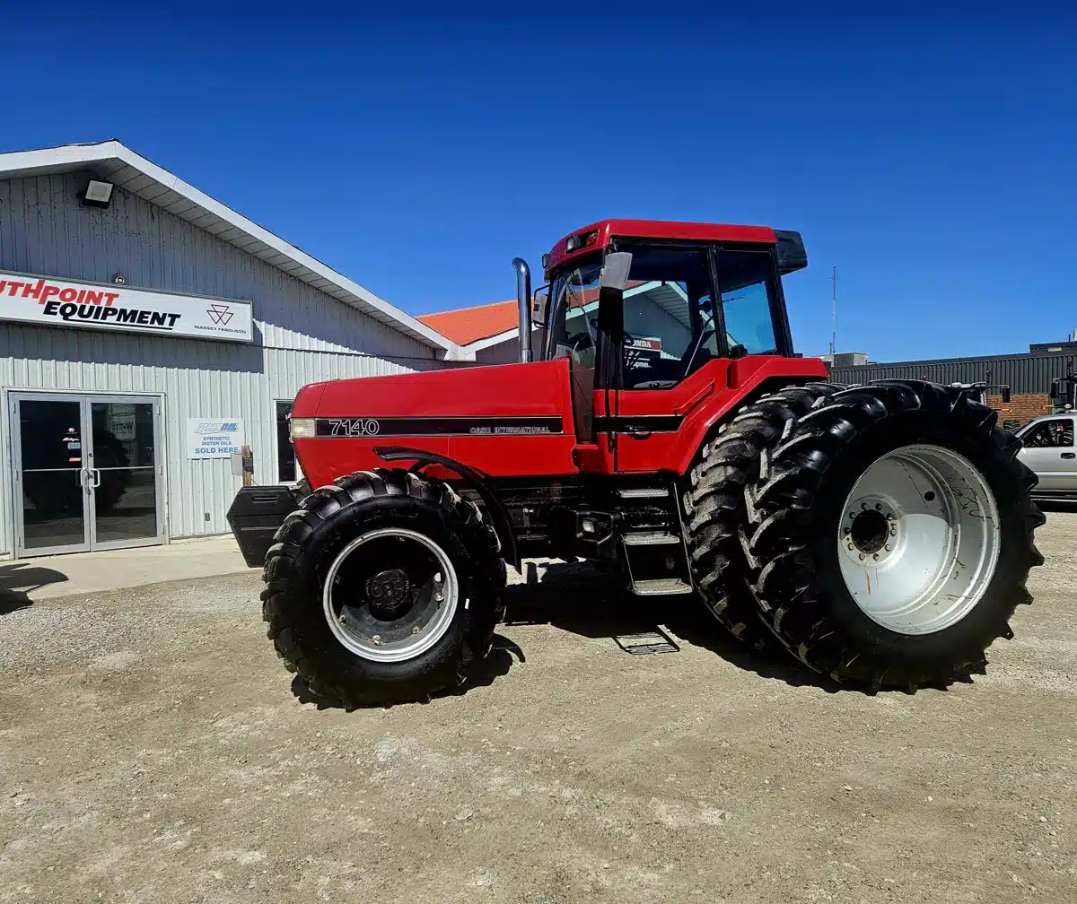 Gallery image 2 for Used 1989 Case IH 7140 Tractor