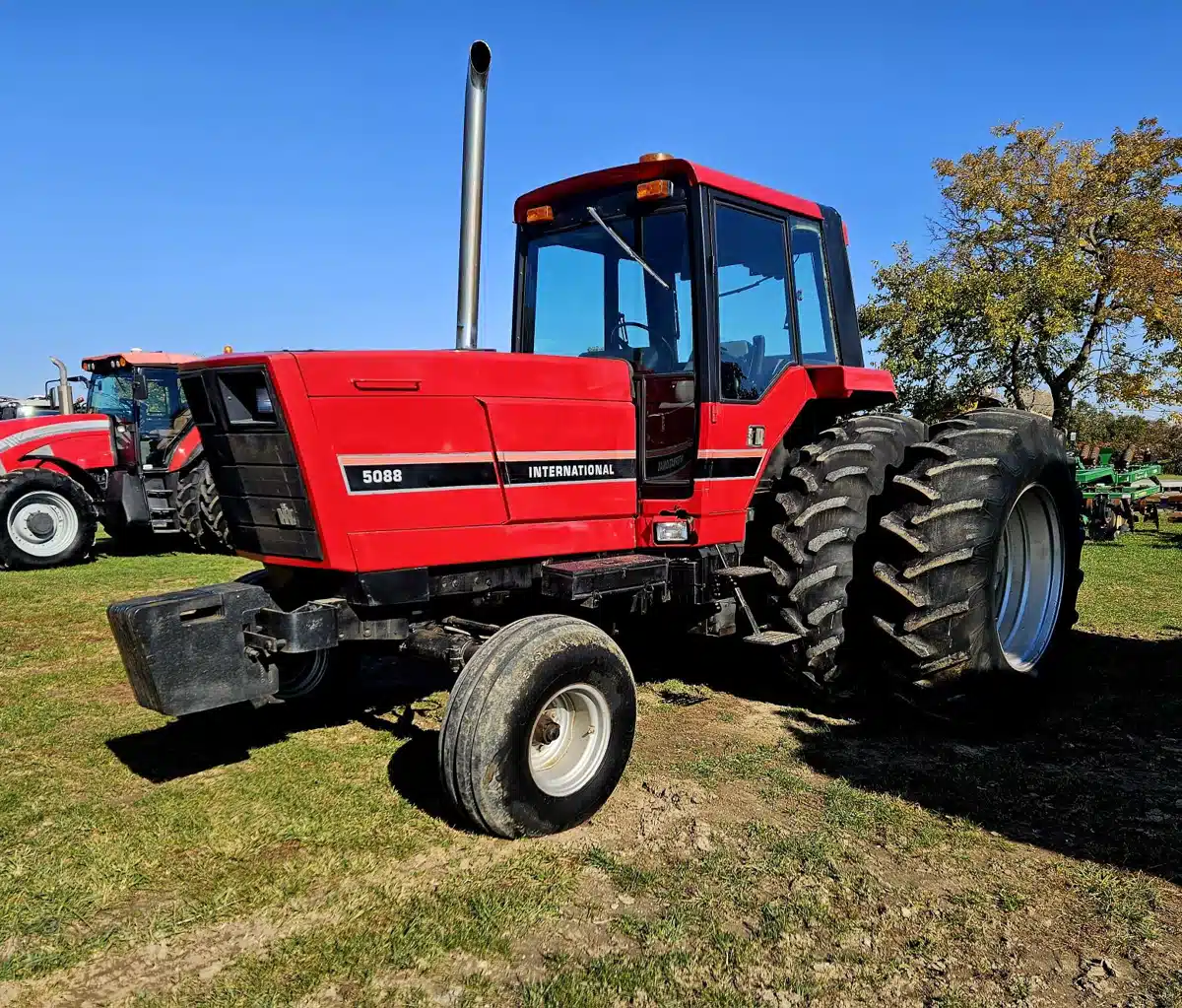Gallery image 1 for Used 1983 International Harvester 5088 Tractor