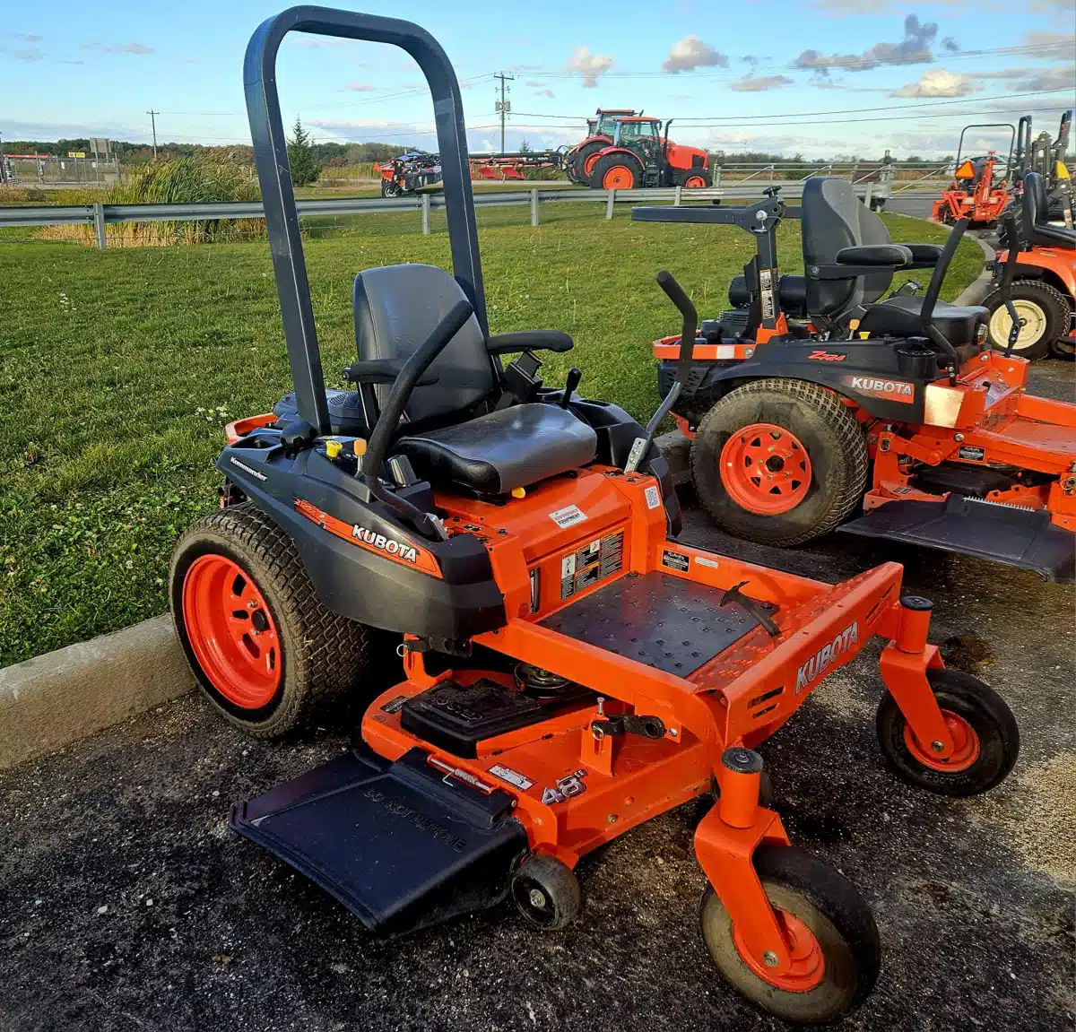 Gallery image 2 for 2018 Kubota Z122EBR-48 Mower - Zero Turn