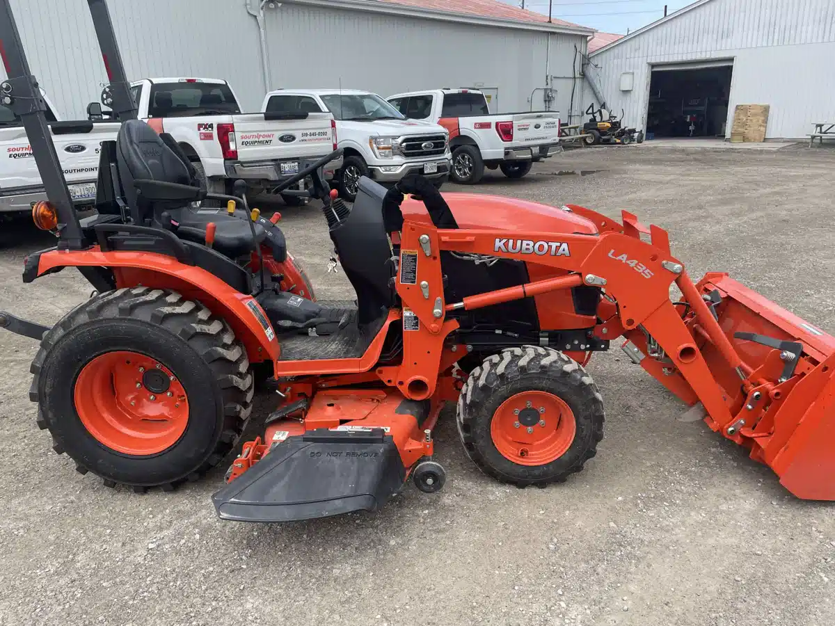 Gallery image 1 for Used 2020 Kubota B2301 Tractor