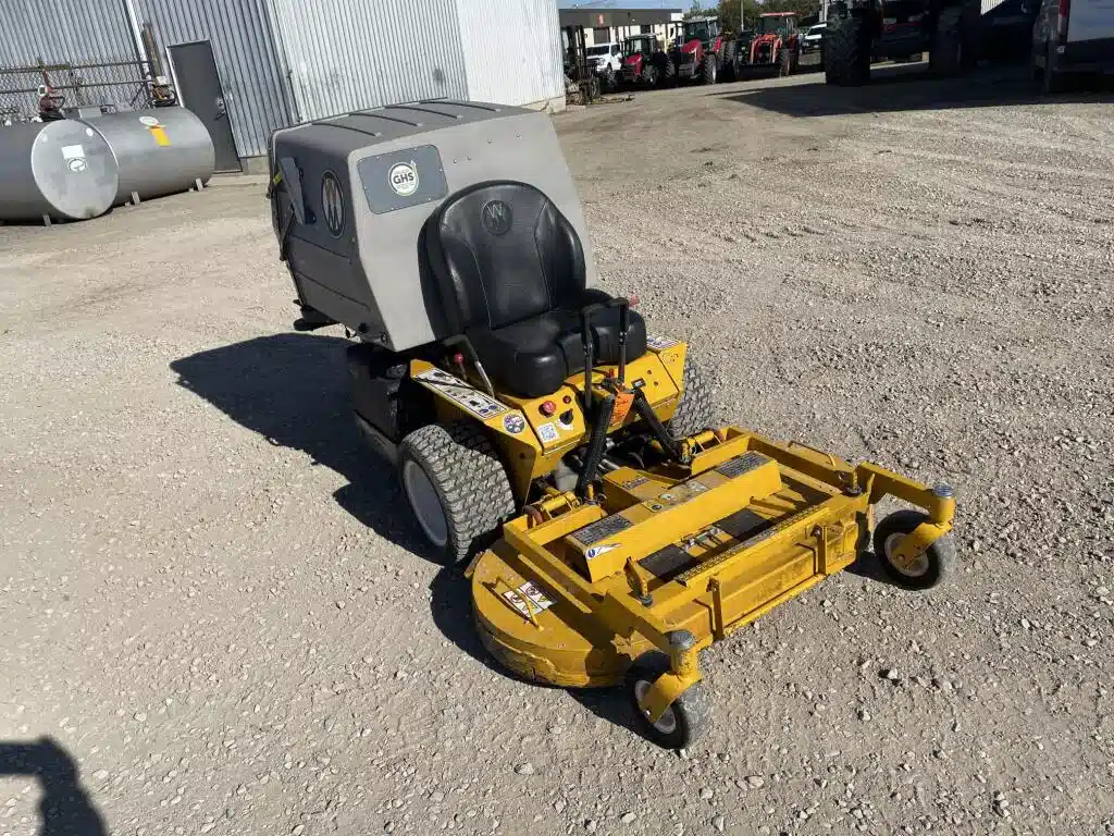 Used 2024 Walker MC23i Mower - Front Deck