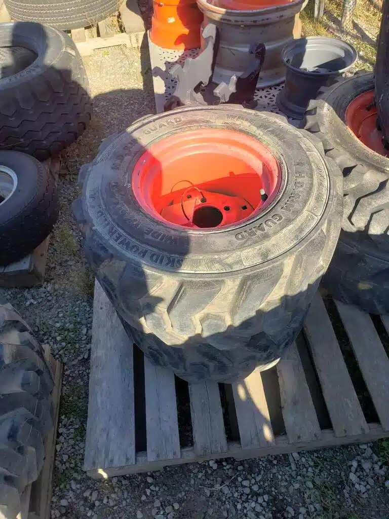 Gallery image 2 for Used 2020 BKT 26-x12-12 Tires