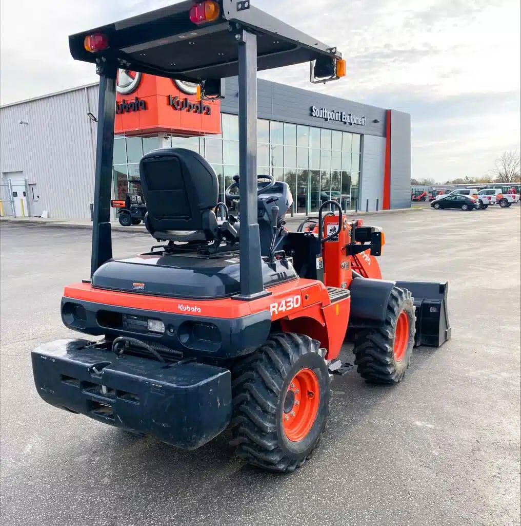 Gallery image 2 for 2024 Kubota R430 Wheel Loader