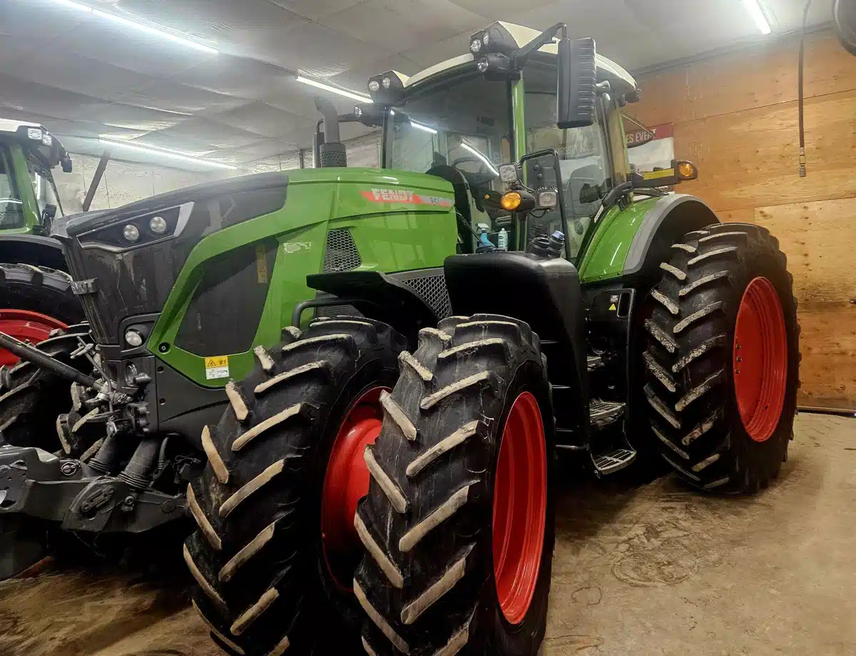 Gallery image 2 for Used 2022 Fendt 942 Gen7 Tractor