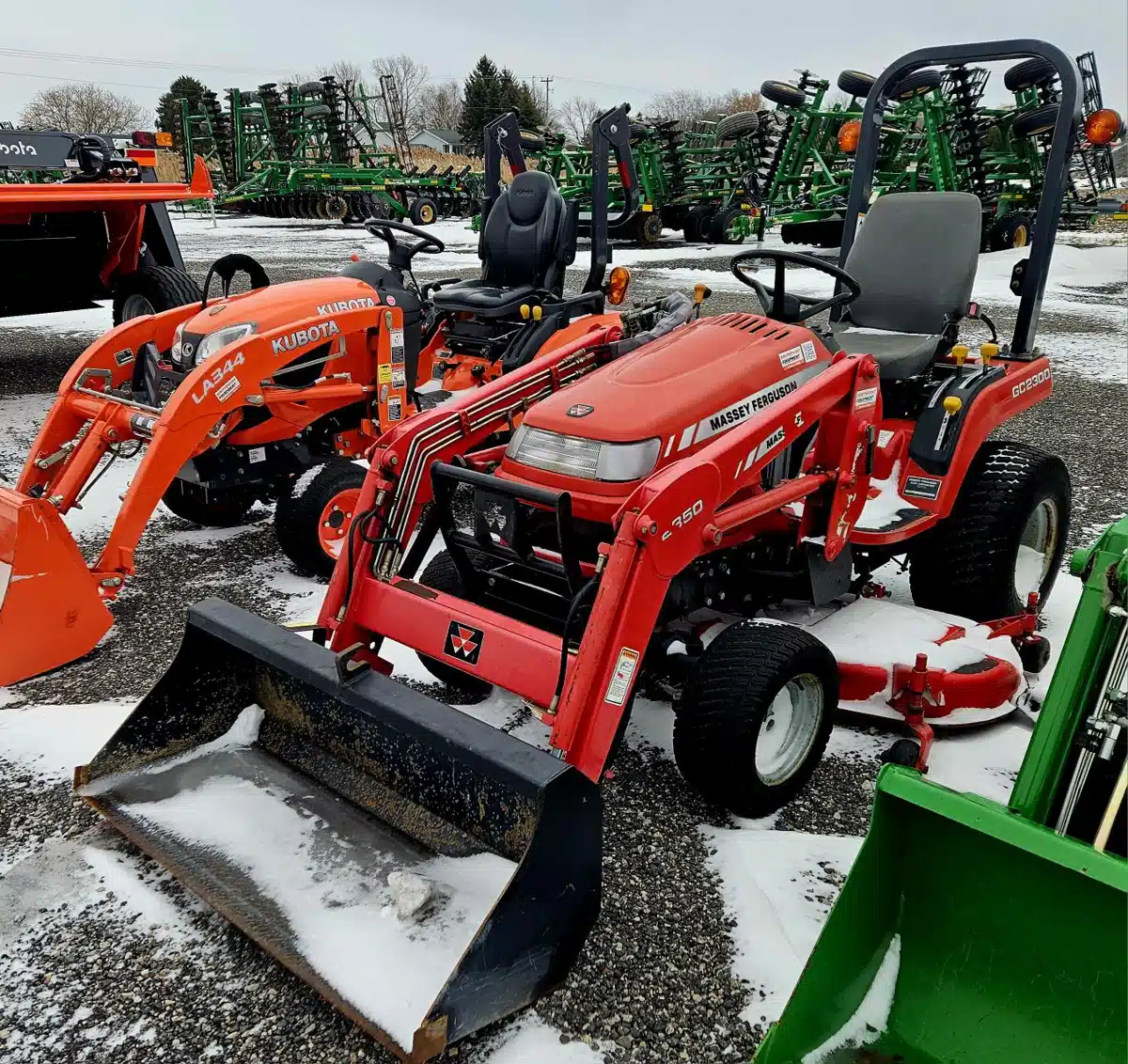 Used 2004 Massey Ferguson GC2300 Tractor