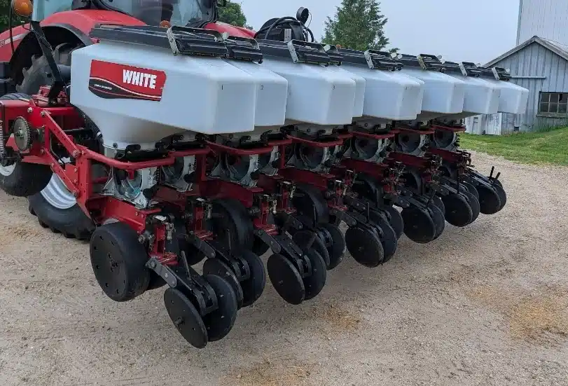 Gallery image 2 for Used 2005 White 8702 Planter