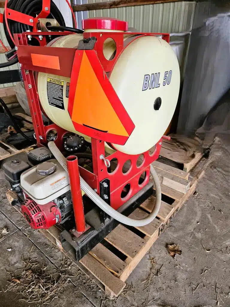 Gallery image 2 for 2005 Hardi BNL 50 Sprayer - 3PT/Mounted