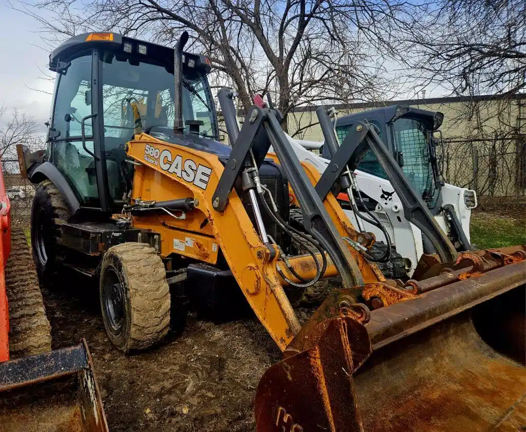 Photo de la Galerie 2 pour 2017 Case 580 SUPER N Rétrocaveuse