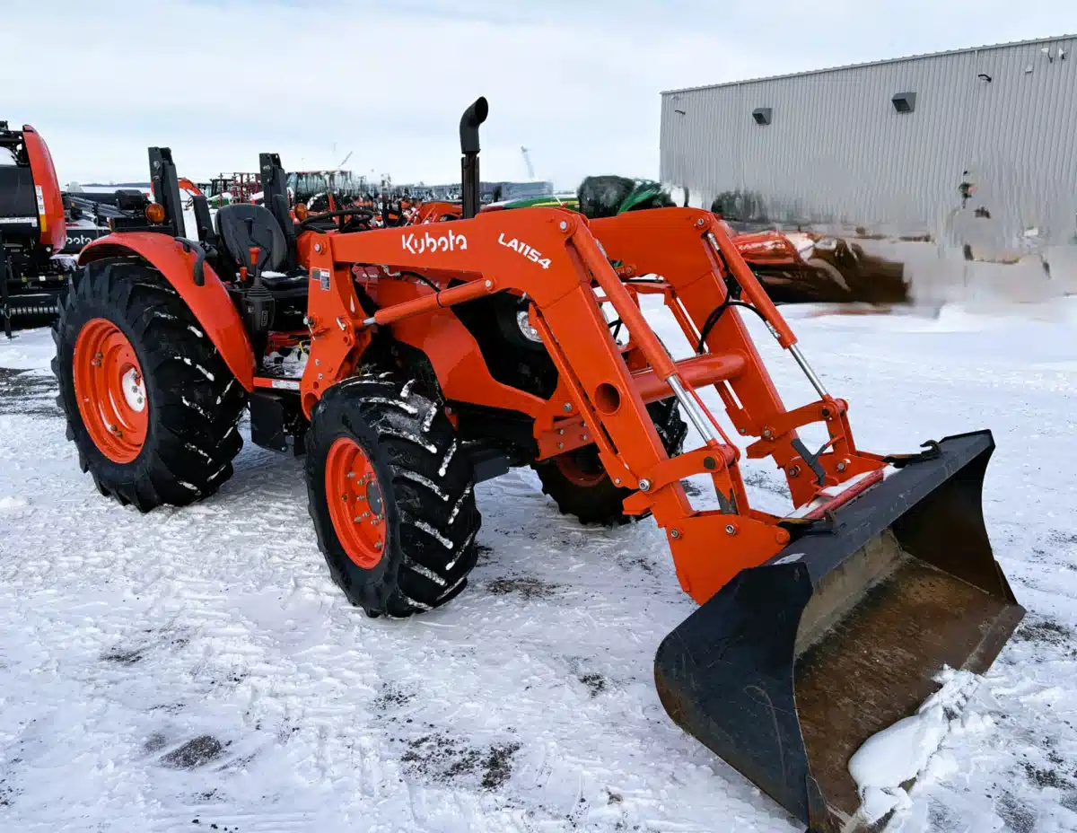 2022 Kubota M7060HD Tractor