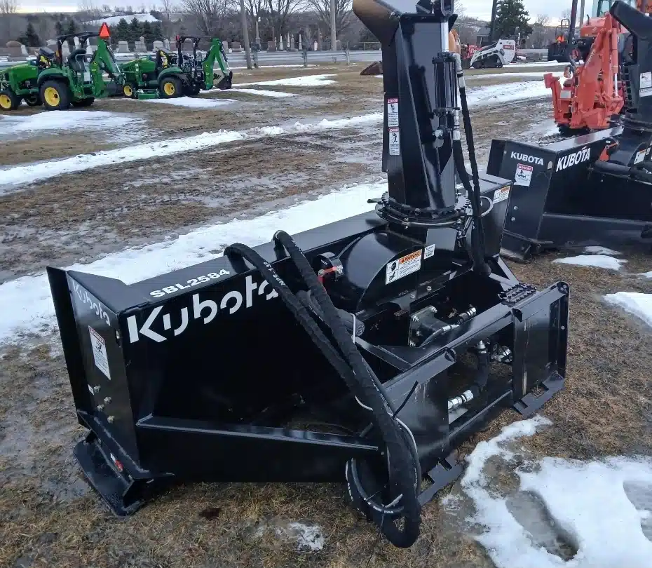 Photo de la Galerie 2 pour 2024 Kubota SBL2584 Souffleur à neige