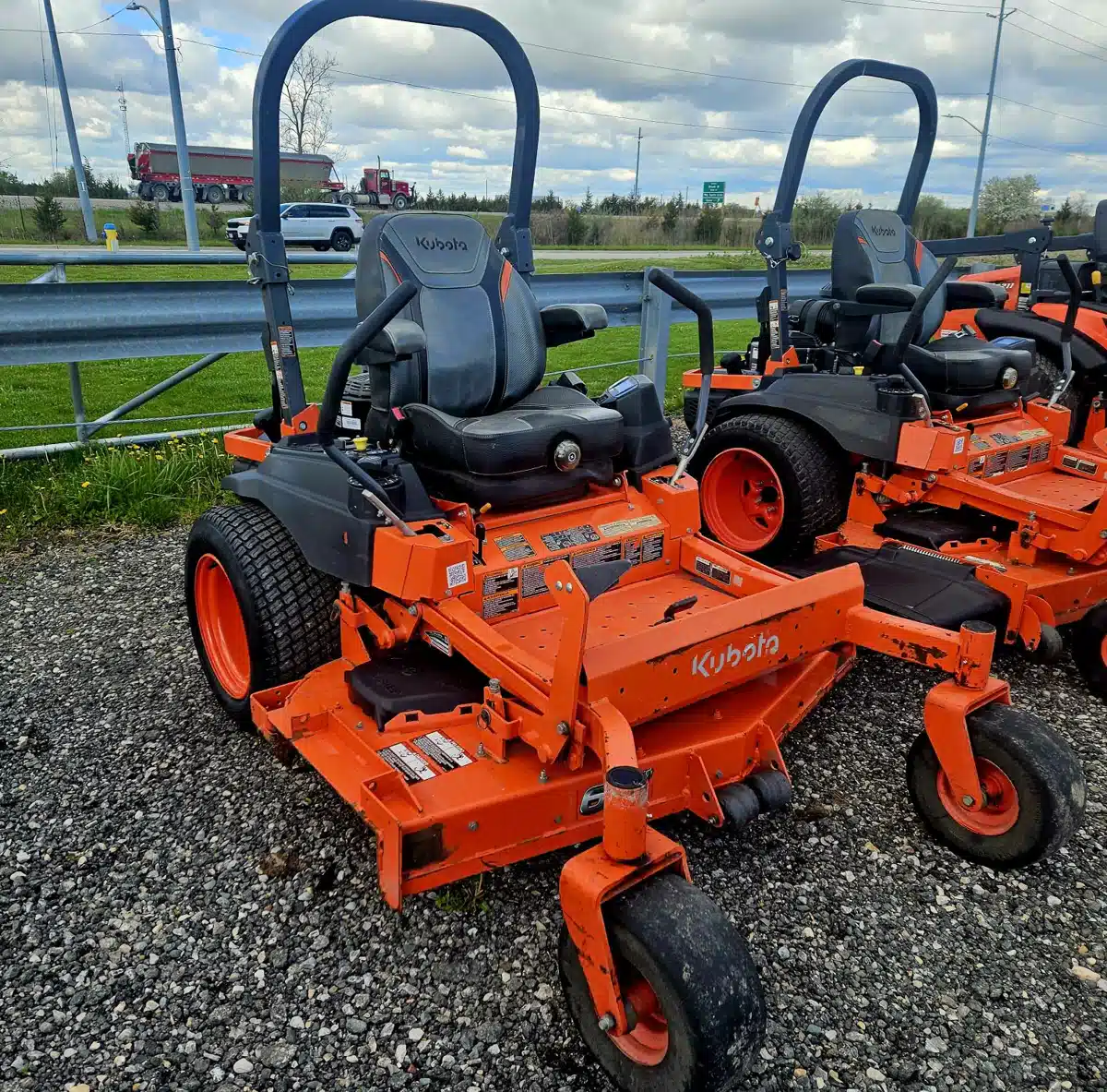 Gallery image 2 for 2022 Kubota Z781 Mower - Zero Turn