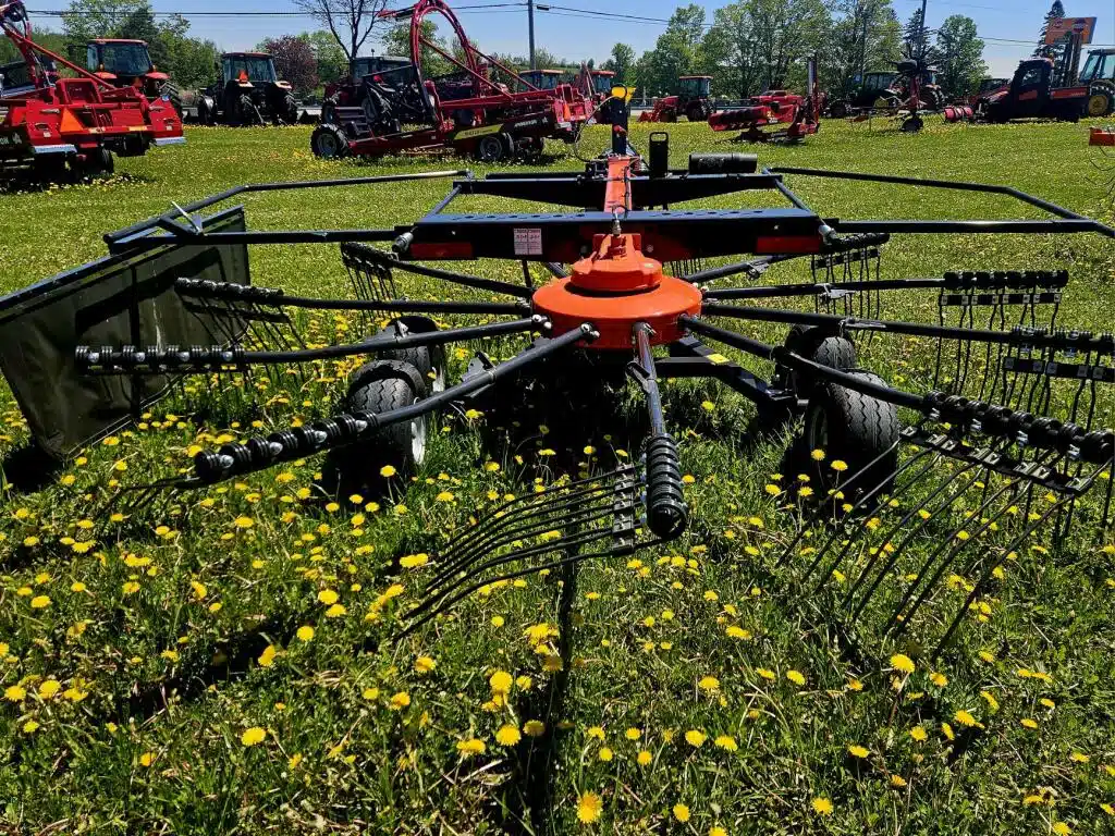 Gallery image 2 for 2026 Kubota RA1042T Rake