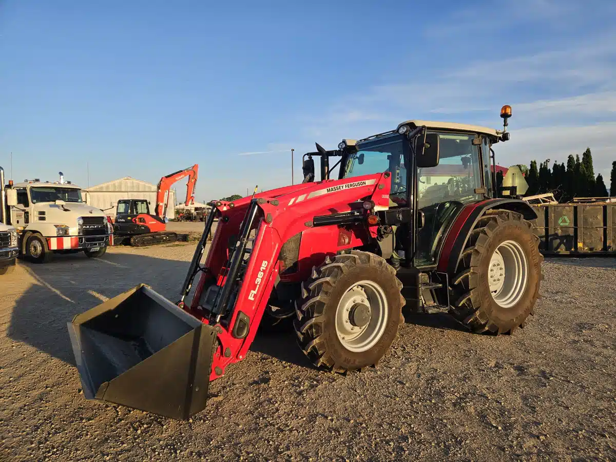 Photo de la Galerie 1 pour 2022 Massey Ferguson 4710 Tracteur
