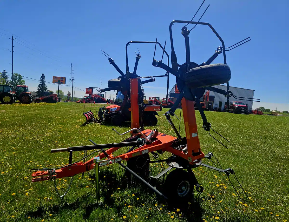 Photo de la Galerie 2 pour 2026 Kubota TE4052T Faneur
