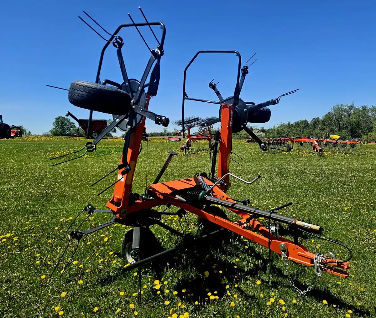 Photo de la Galerie 1 pour 2026 Kubota TE4052T Faneur