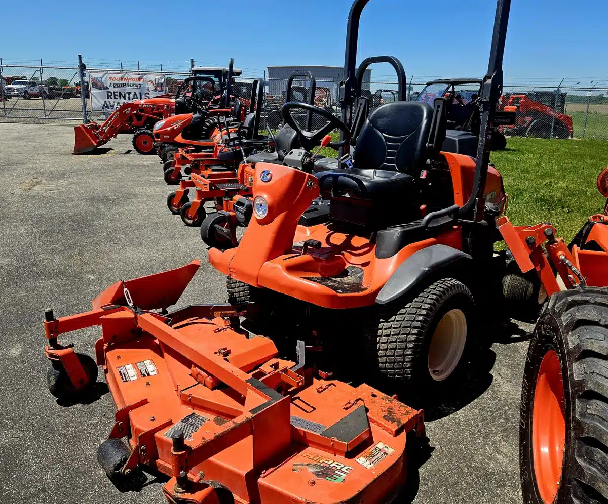 Gallery image 2 for 2008 Kubota F2880 Mower - Front Deck