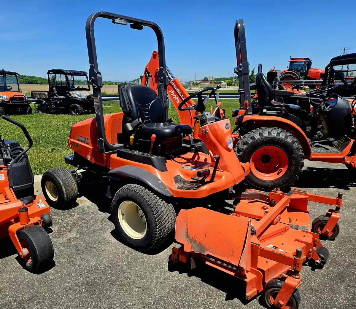 Gallery image 1 for 2008 Kubota F2880 Mower - Front Deck