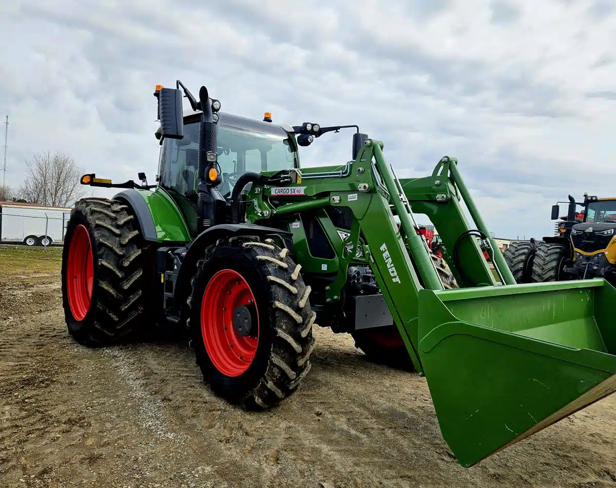 Photo de la Galerie 1 pour 2021 Fendt 718 VARIO Tracteur