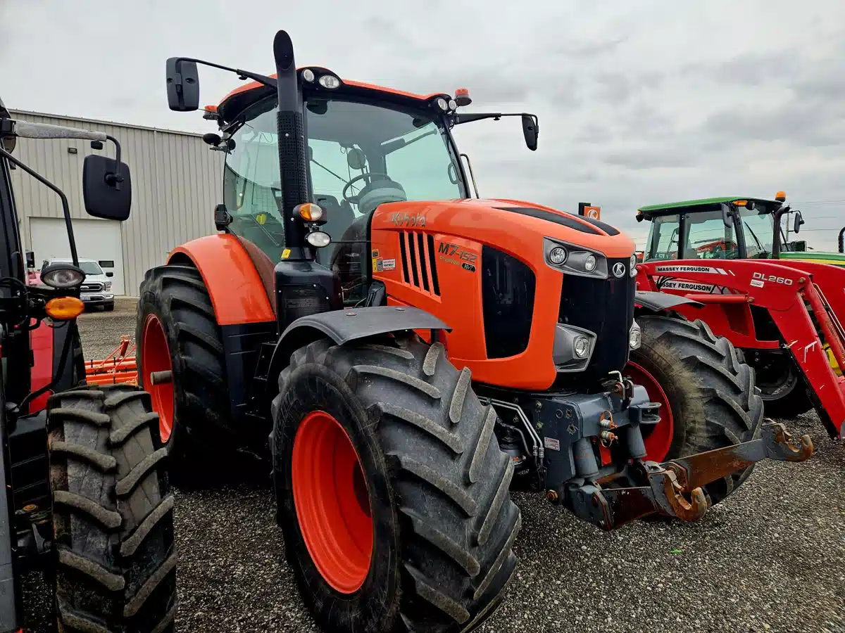 Gallery image 2 for 2021 Kubota M7-152 Tractor