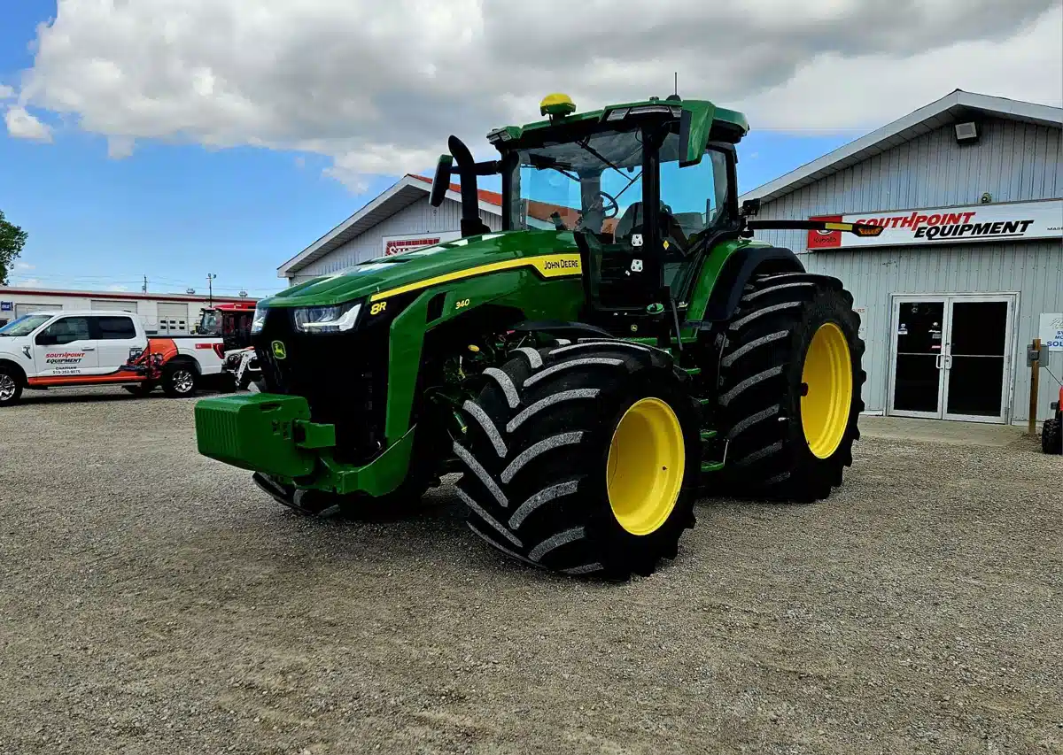 Gallery image 1 for 2022 John Deere 8R 340 Tractor