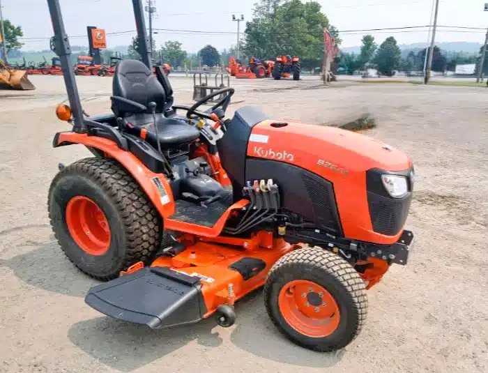 Photo de la Galerie 2 pour 2023 Kubota B2601 Tracteur