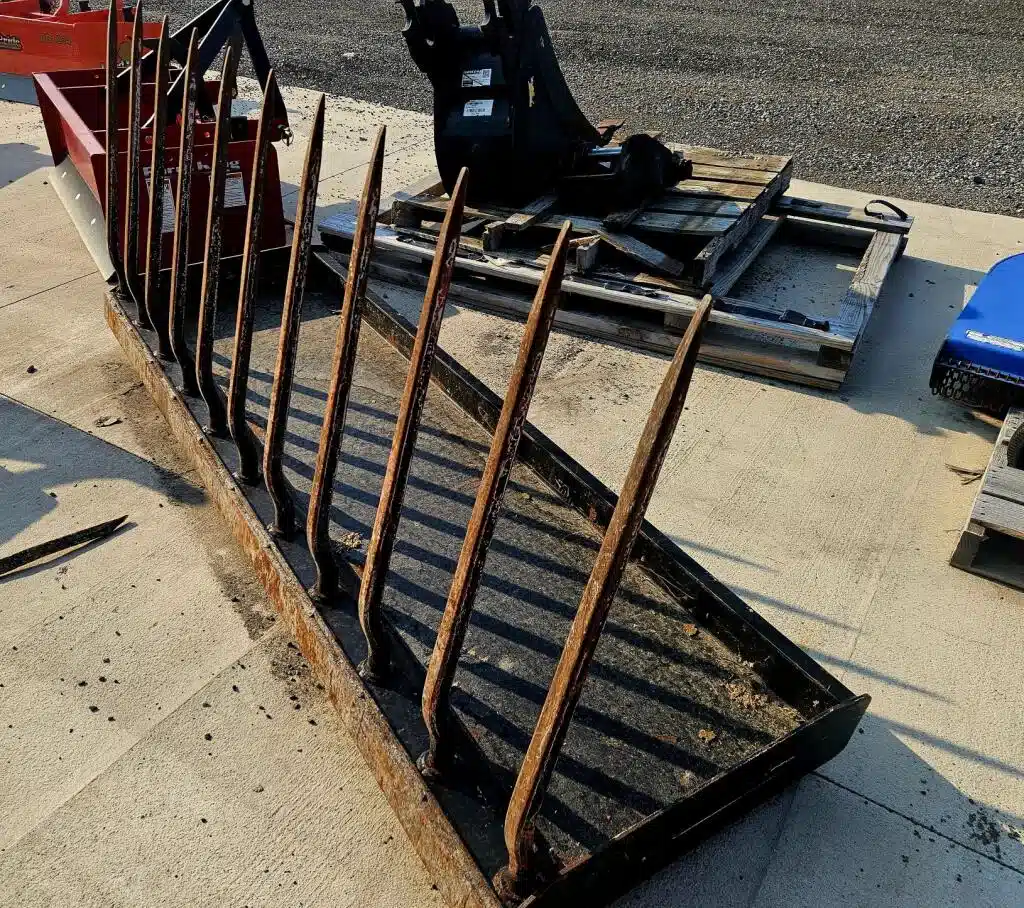 Gallery image 1 for 2016 HLA MFE84 Manure Fprk Manure Fork