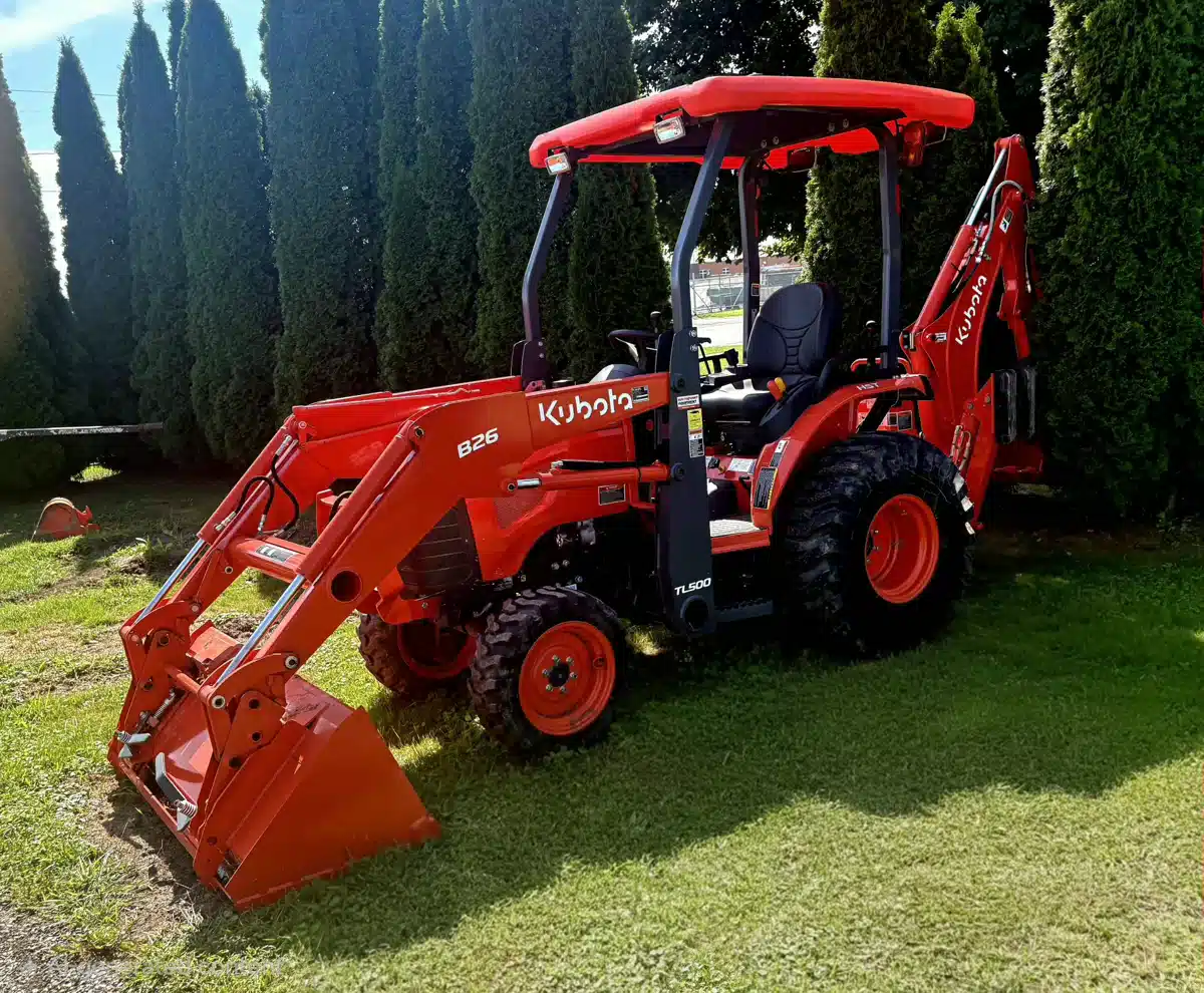 Photo de la Galerie 1 pour 2026 Kubota B26 Rétrocaveuse