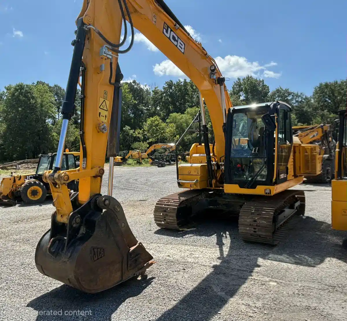 Photo de la Galerie 1 pour 2023 JCB 150X LC chargeuse à direction à glissement