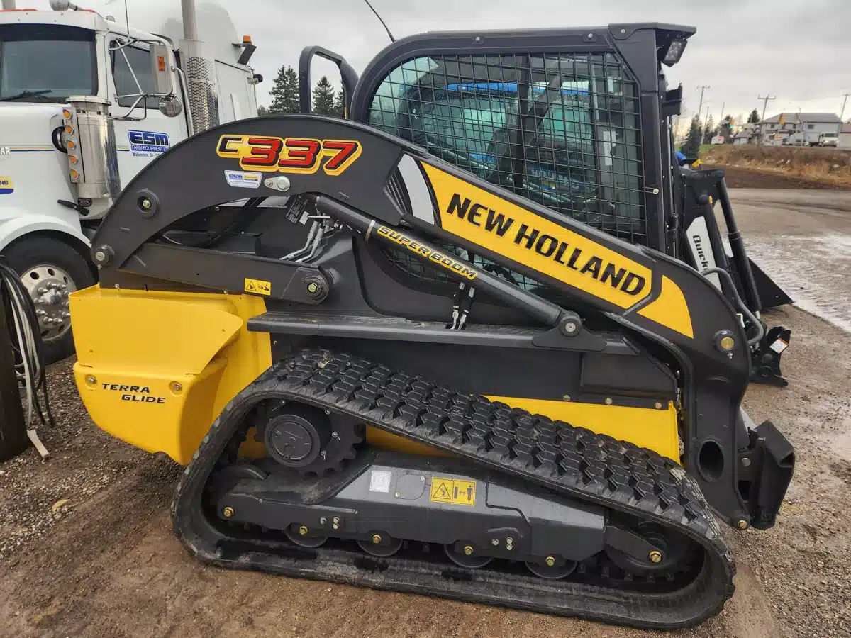 Gallery image 1 for 2024 New Holland C337 Track Loader