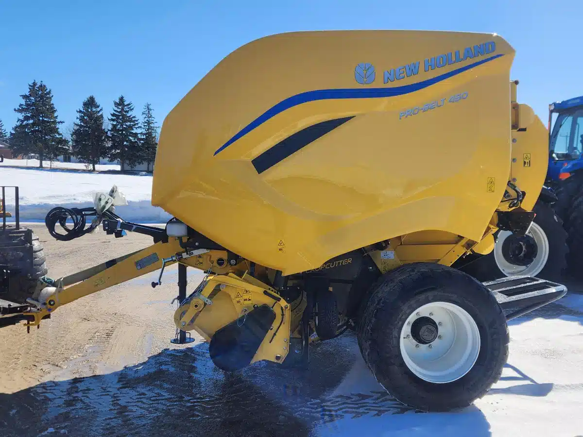 Gallery image 2 for New 2025 New Holland PB450-13KN Round Baler