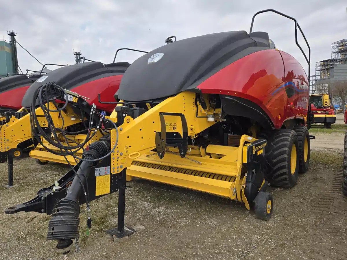 Gallery image 1 for Used 2023 New Holland BIG BALER 340 Square Baler - Large