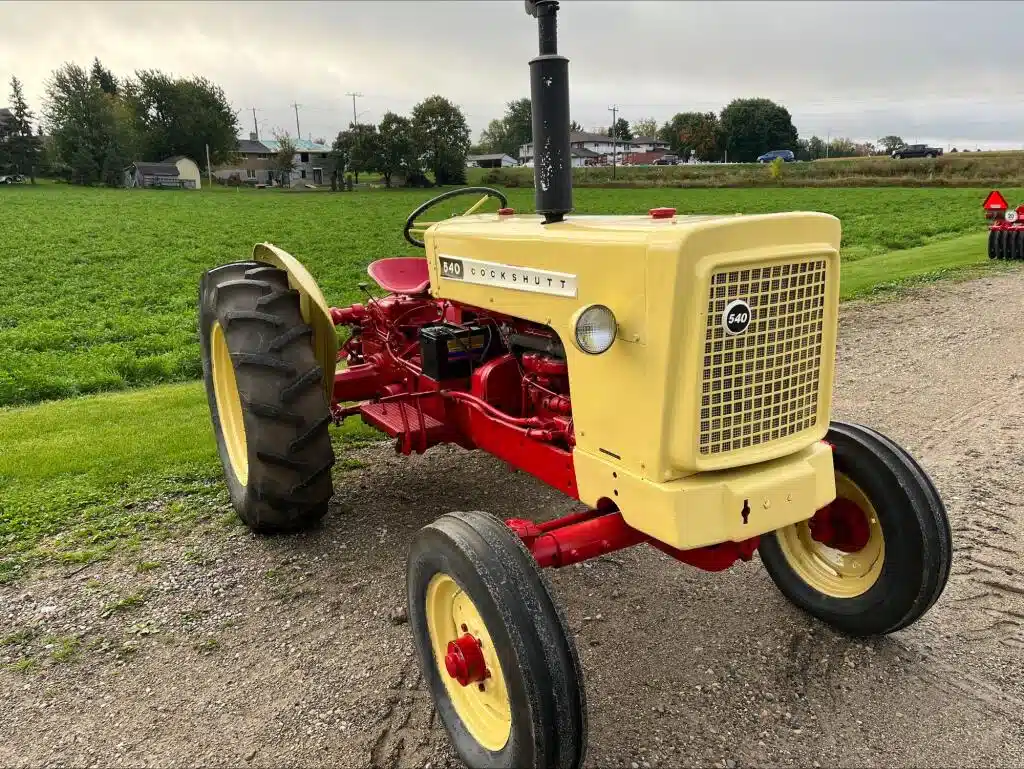 Gallery image 2 for Used 1958 Cockshutt 540 Tractor