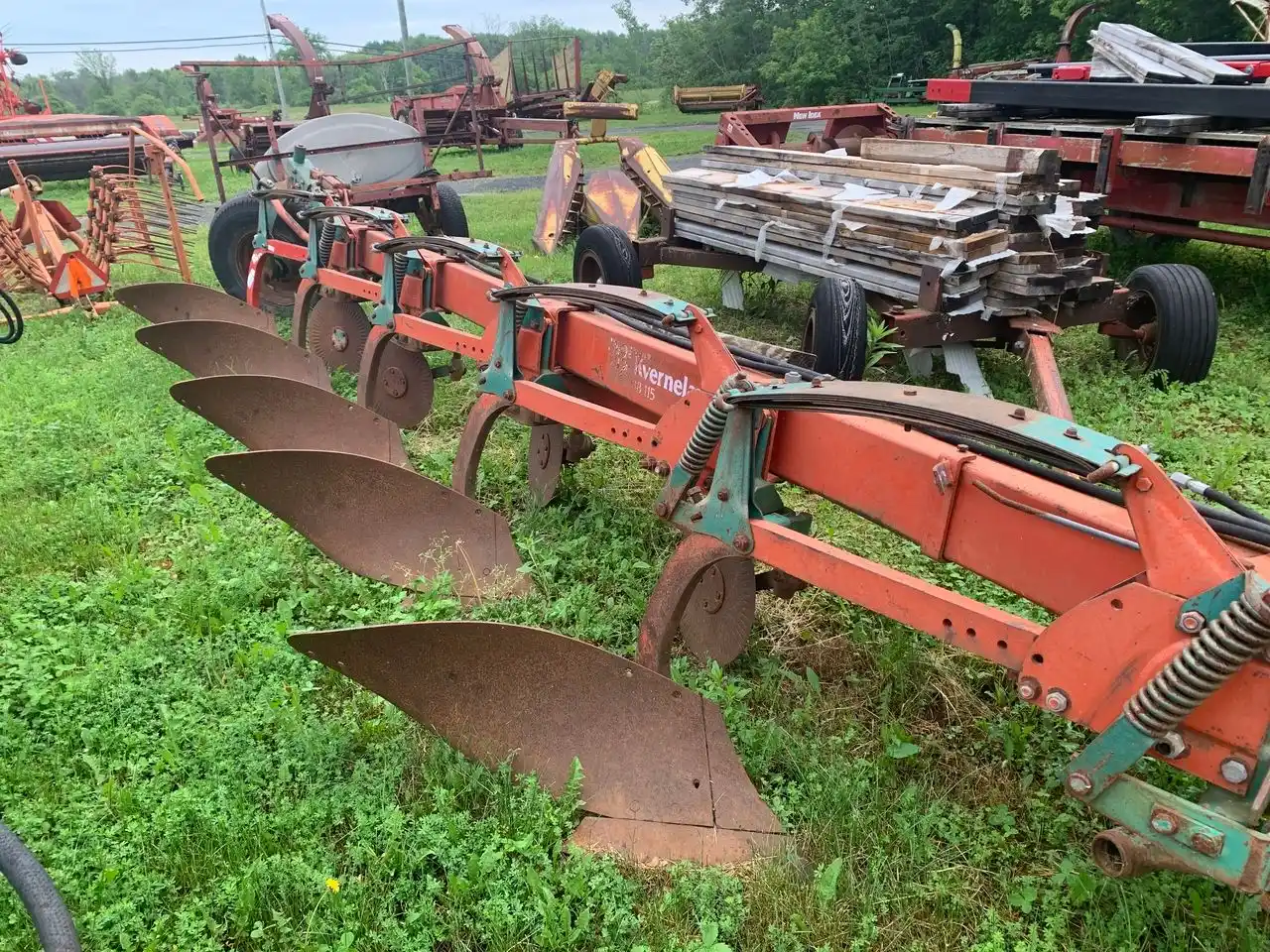 Gallery image 1 for Used 1998 Kverneland BB115 Plow