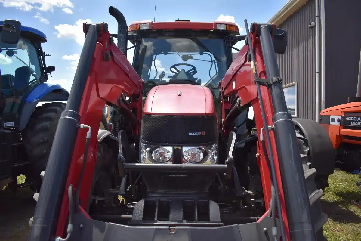 Photo de la Galerie 2 pour 2013 Case IH MAXXUM 140 Tracteur