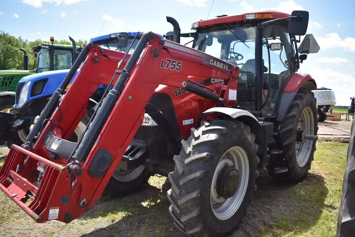 Photo de la Galerie 1 pour 2013 Case IH MAXXUM 140 Tracteur