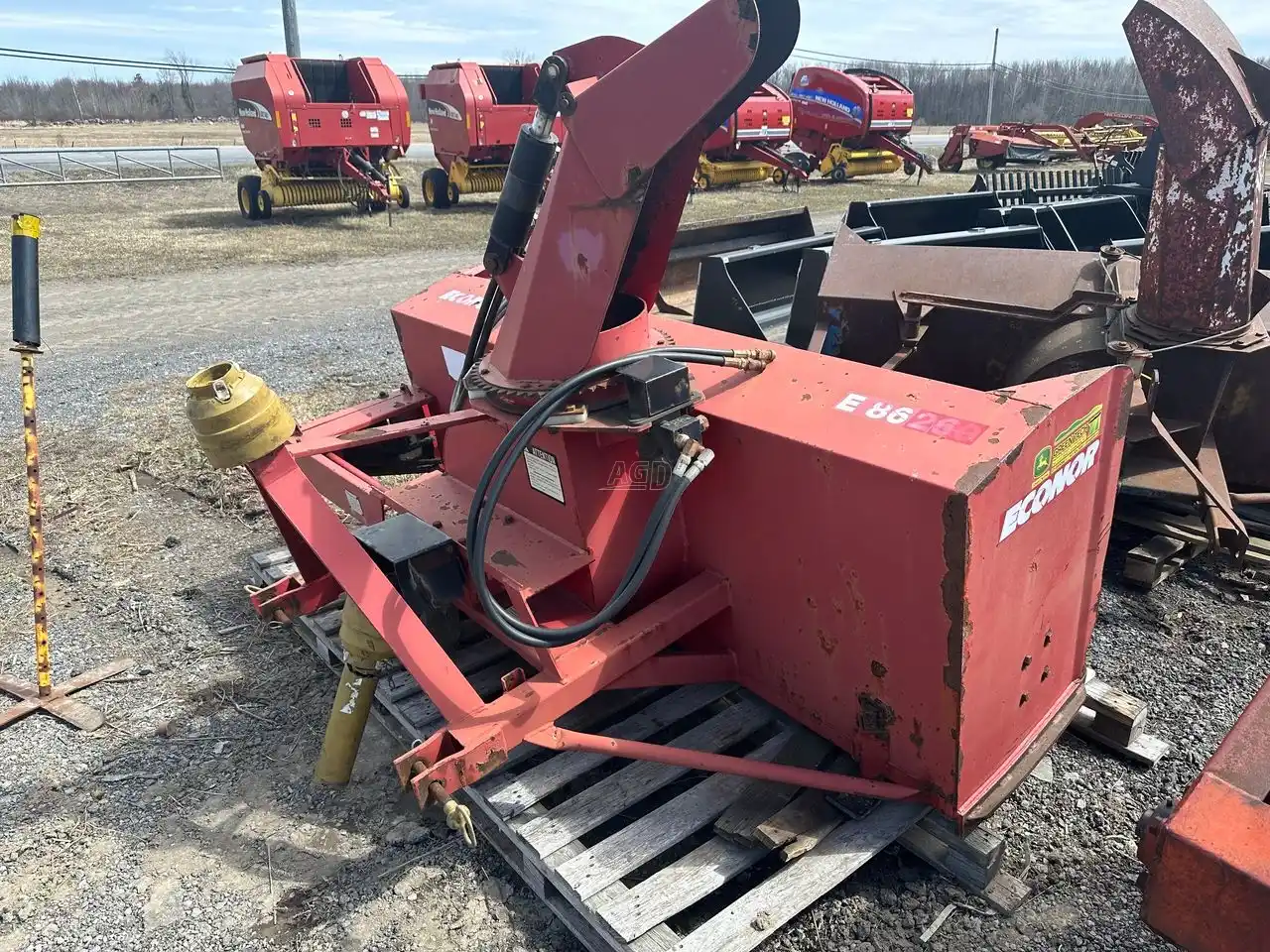 Gallery image 2 for Used 2005 Normand E86-260 Snow Blower