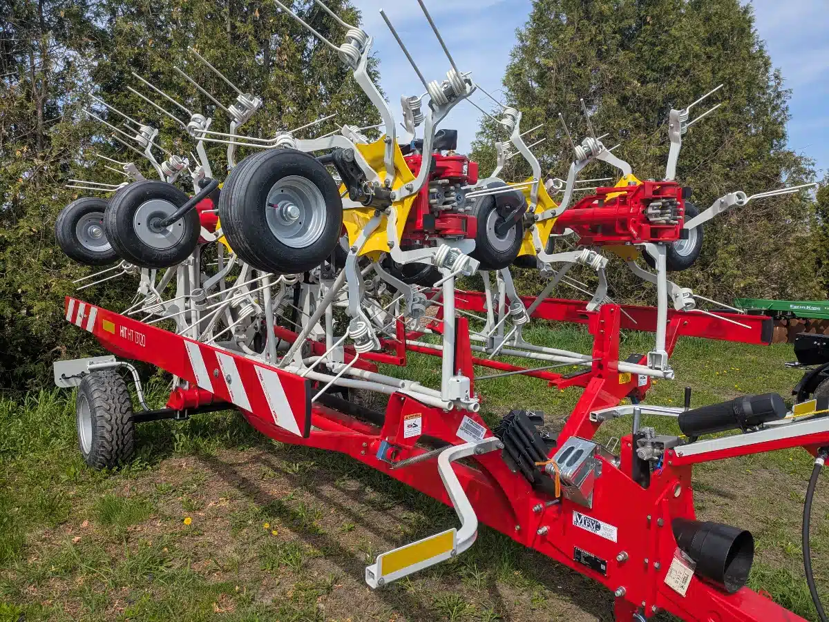 Gallery image 1 for New 2025 Pottinger HT13120 Tedder