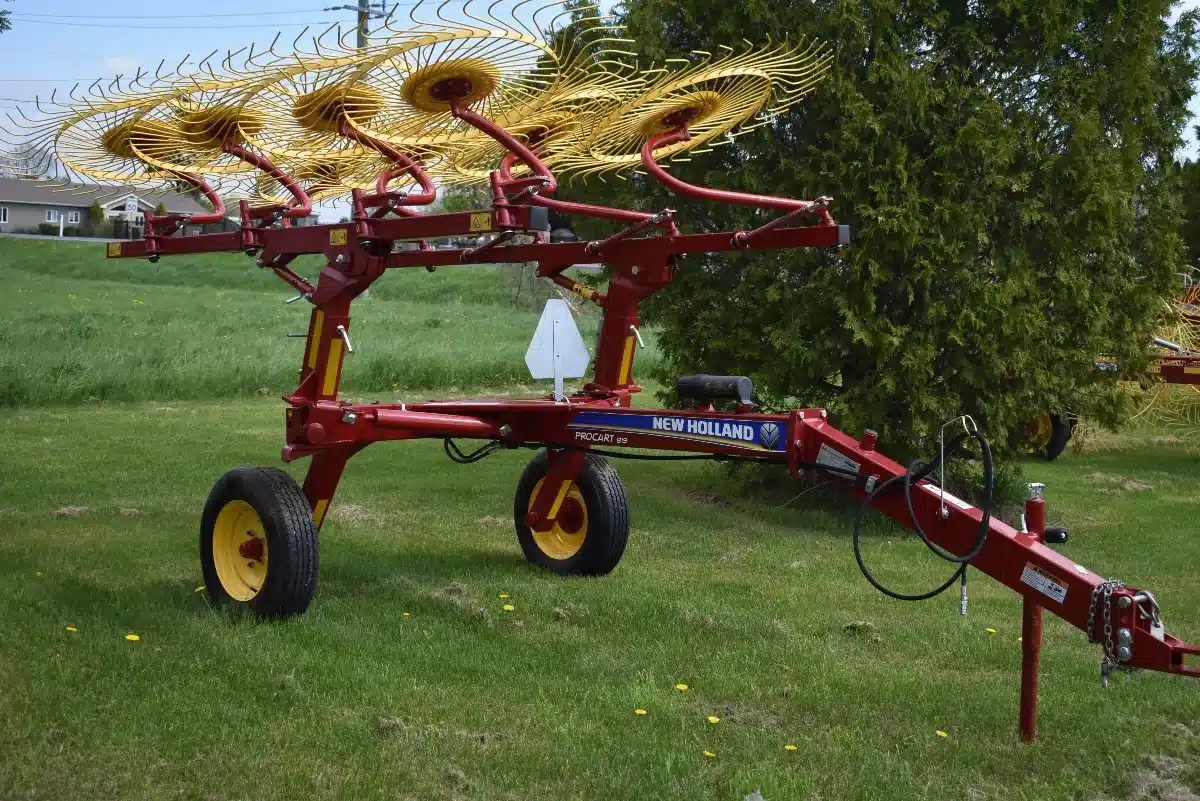 Gallery image 1 for New Holland PROCART 819 Rake