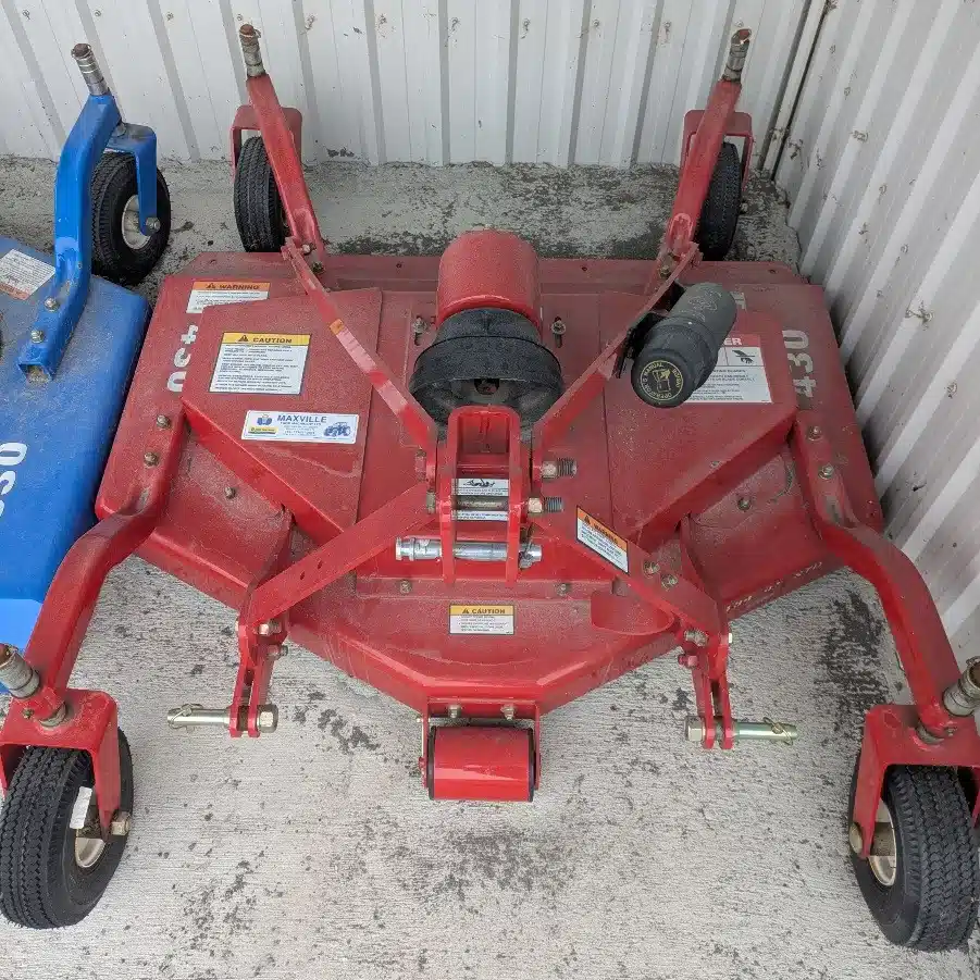 Gallery image 1 for New 2023 Farm King Y430 Mower - Finishing