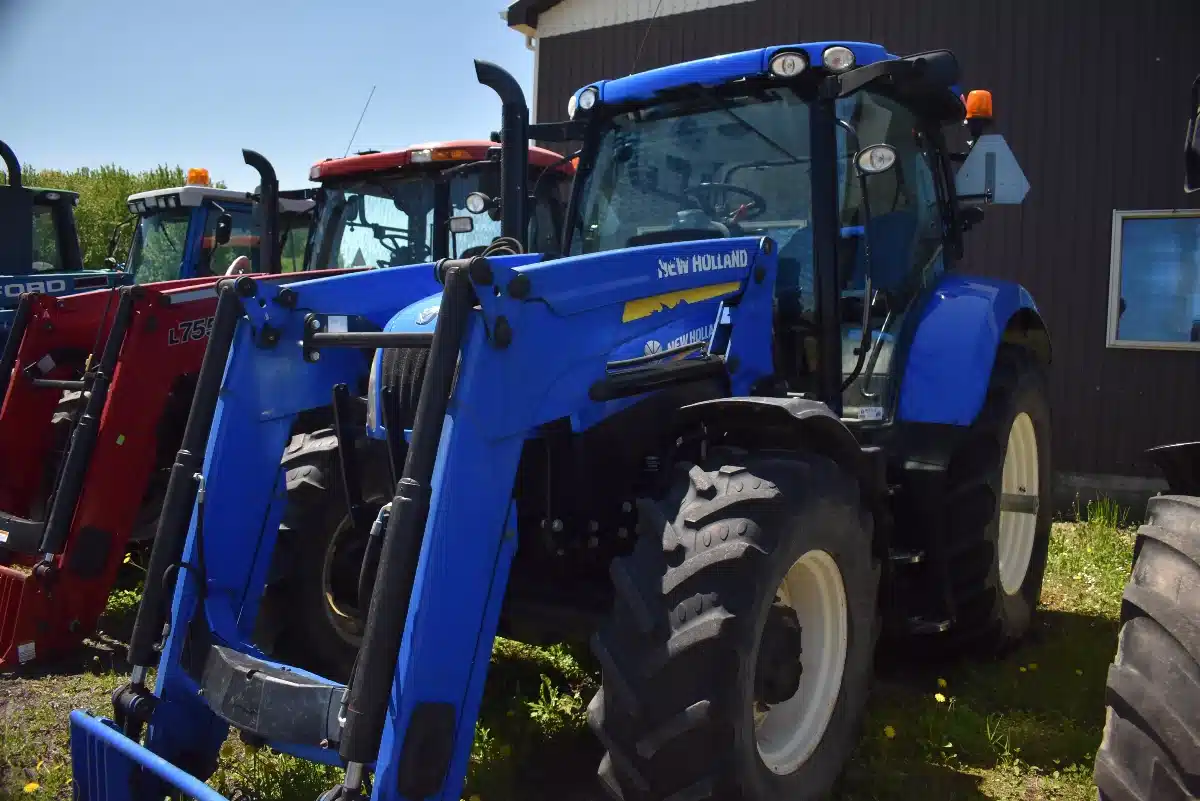 Gallery image 2 for Used 2014 New Holland T6.140 Tractor